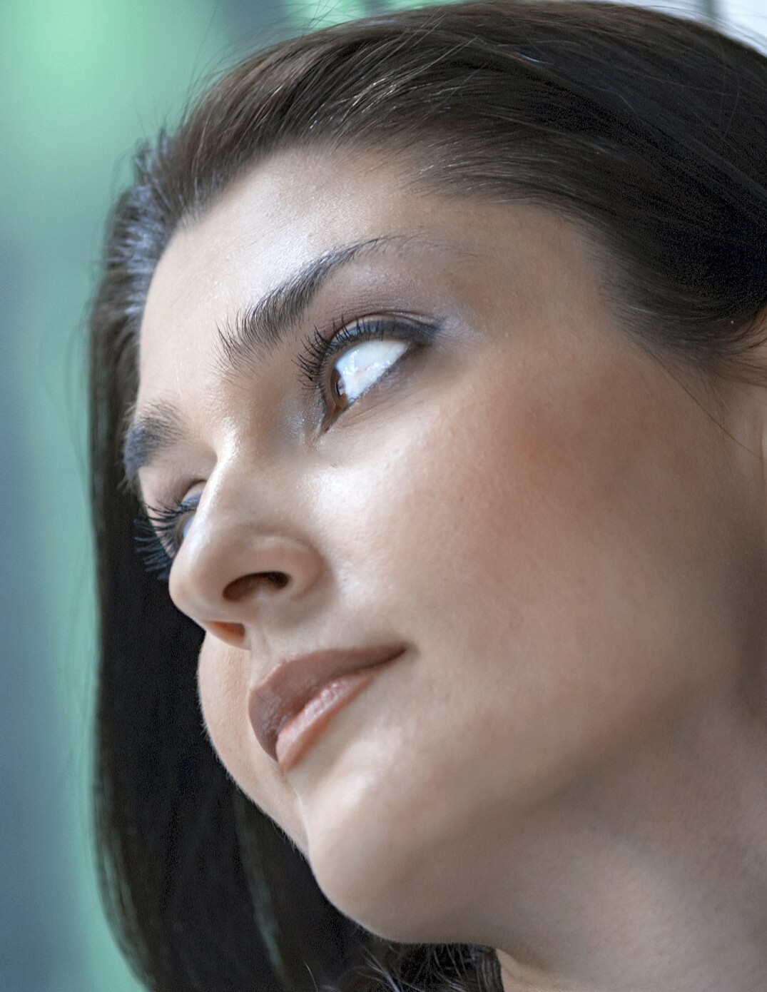 Portrait of a businesswoman looking to the side